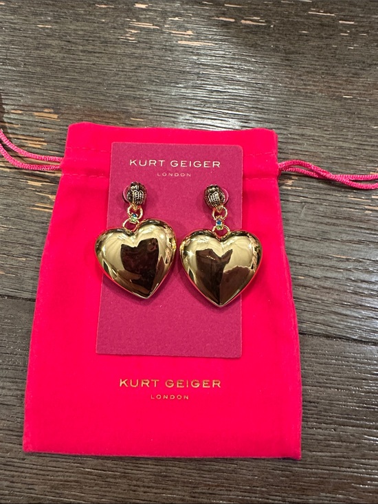 Kurt Geiger Jewelry - Kurt Geiger Gold Heart Drop Earrings with Pink Pouch